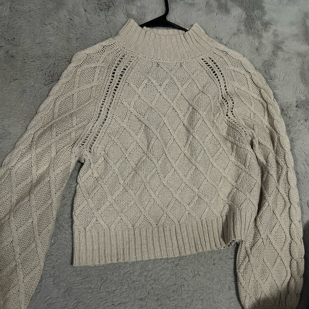 American Eagle crème knit sweater